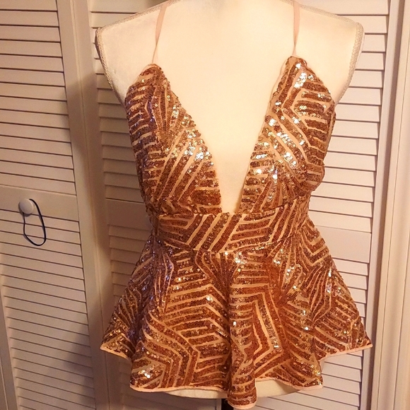 Forever 21 sequin top EUC - Picture 2 of 10